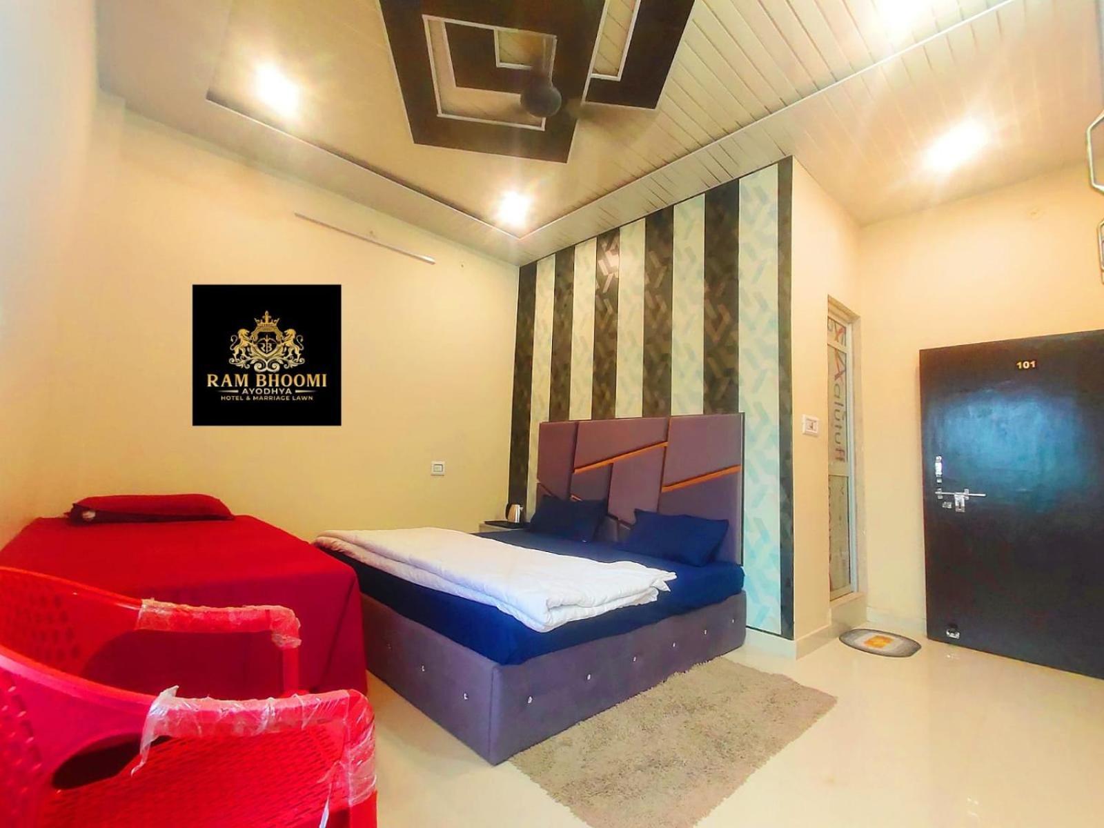 Hotel Rambhoomi Ayodhya Esterno foto